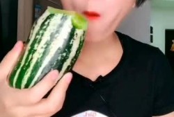 每日吃瓜播报免费,揭秘娱乐圈新鲜事，带你畅游八卦海洋